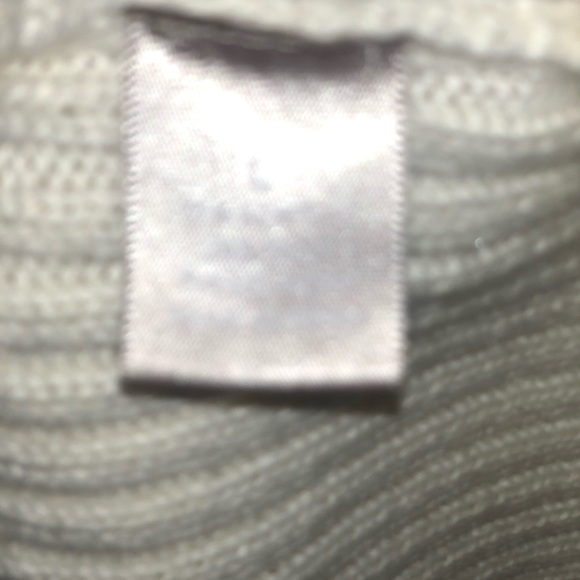 SOLD! A'GACI Dolman Sleeve Cowlneck Sweater L - Picture 6 of 7